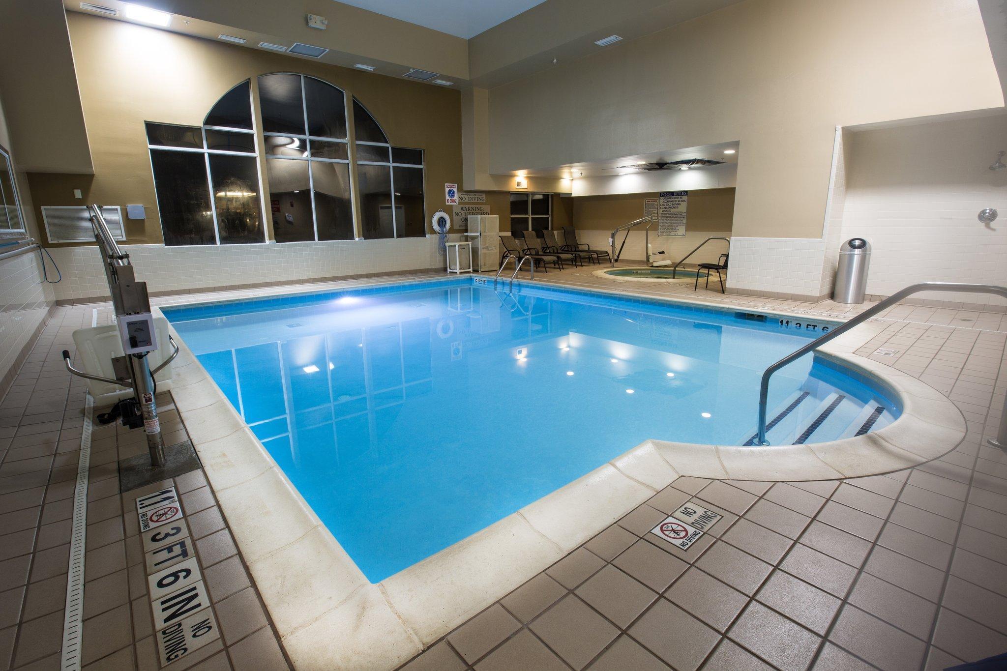 Holiday Inn Express Alpharetta - Roswell By Ihg Екстериор снимка