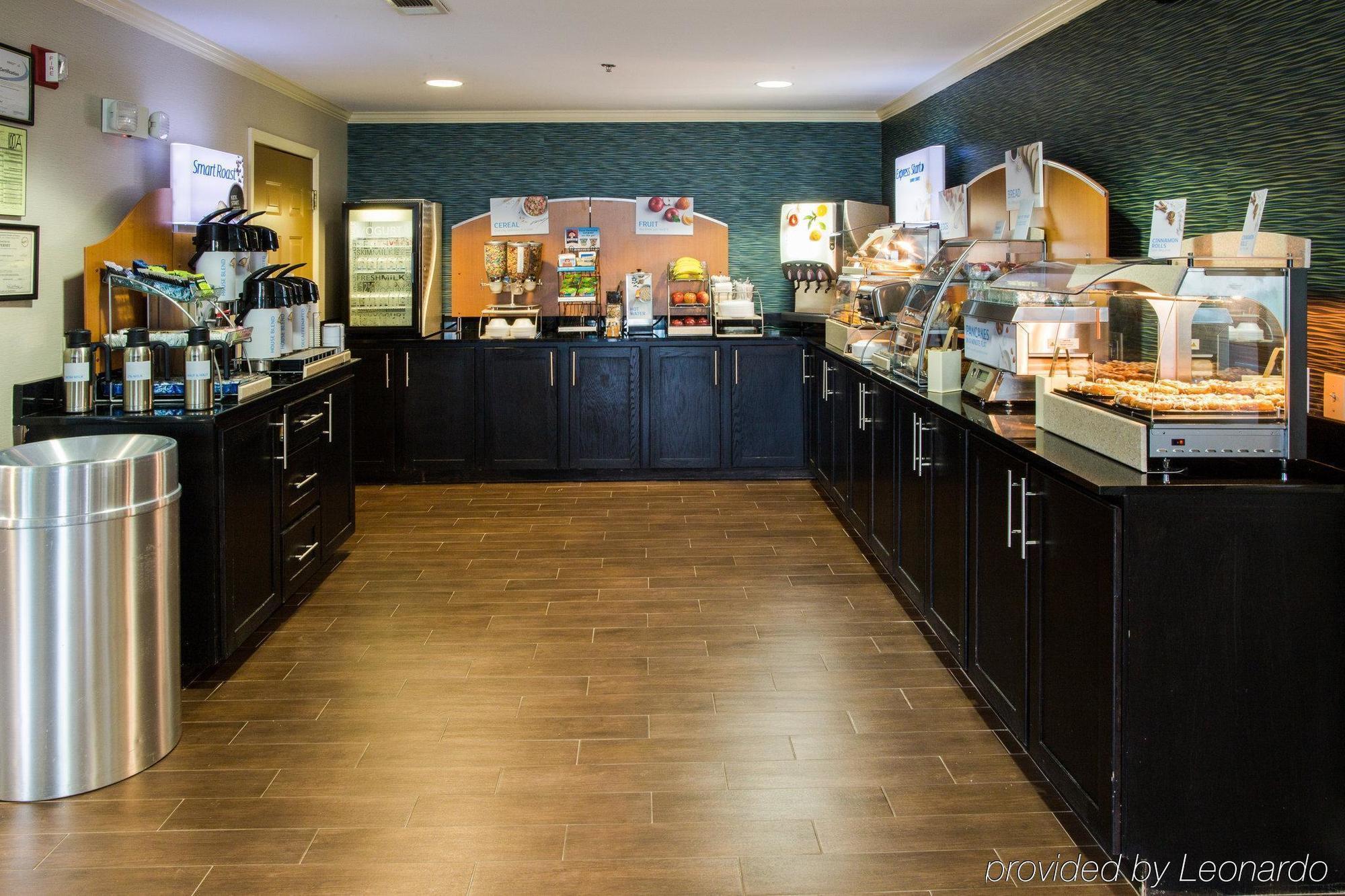Holiday Inn Express Alpharetta - Roswell By Ihg Екстериор снимка